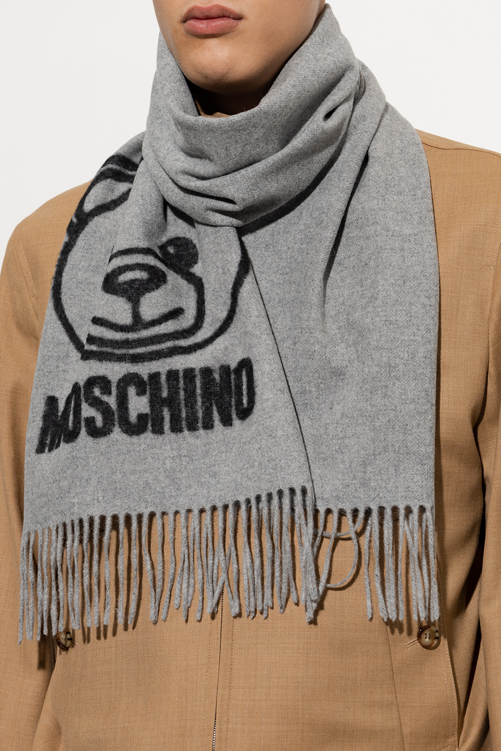 Moschino store wool scarf